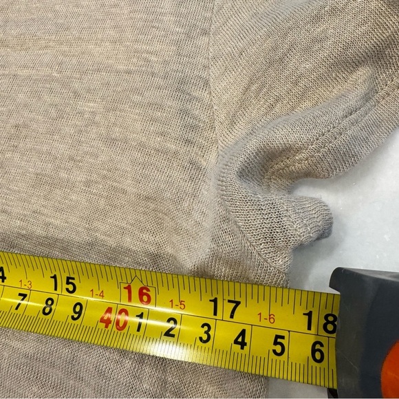 Gerard Darel Paris Shirt Womens Size 2 Tan Tee Shirt  V-neck Designer 100% Linen - Picture 7 of 10